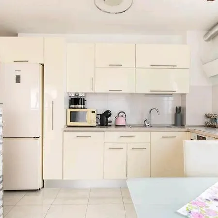 Apartman Safari Апартаменты *